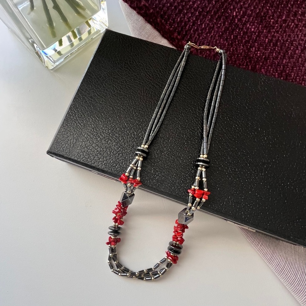 Elegant Vintage Hematite and Coral Beaded Necklace